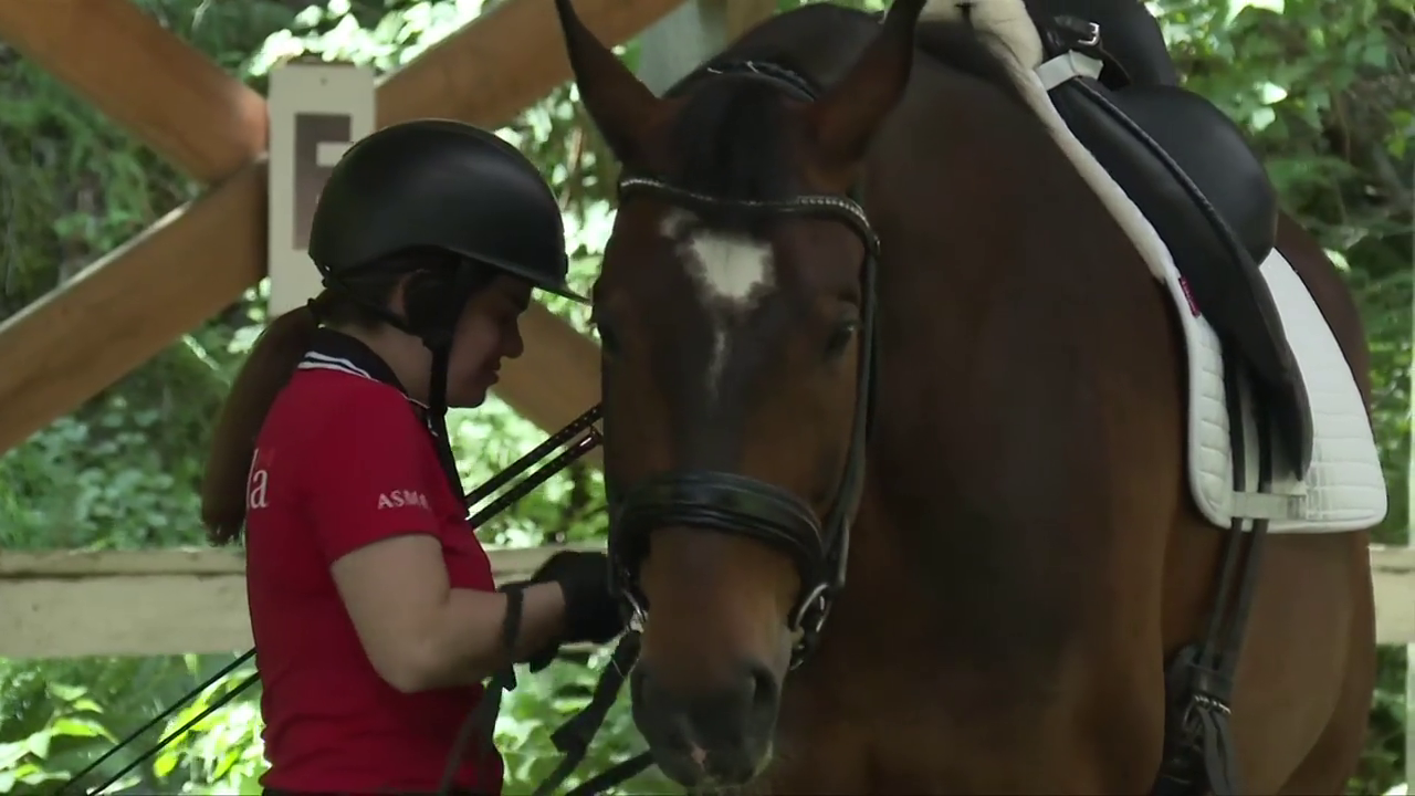 Kim Scott sets her sights on Paralympic glory in equestrianism