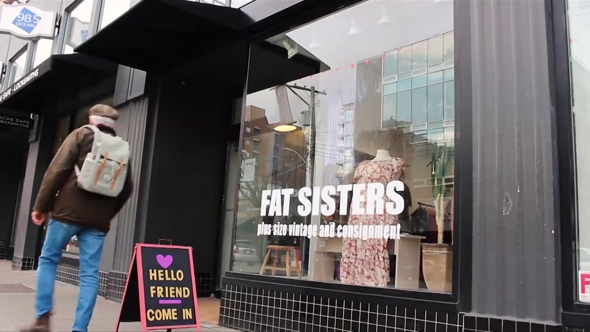 Sisters open Victoria's only plus-size vintage consignment store